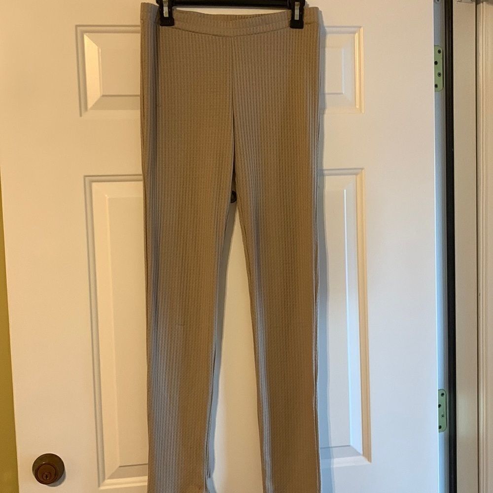 Liberty love size large Tan lounge pants